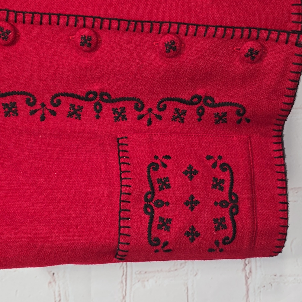 Talbots VTG Red Vest Black Blanket Stitching Embroidery Motif Size S - Picture 4 of 12